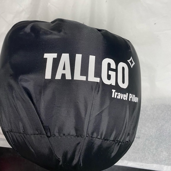 2/$20 🛍️ Tallgo Black Travel Neck Pillow - Picture 3 of 5